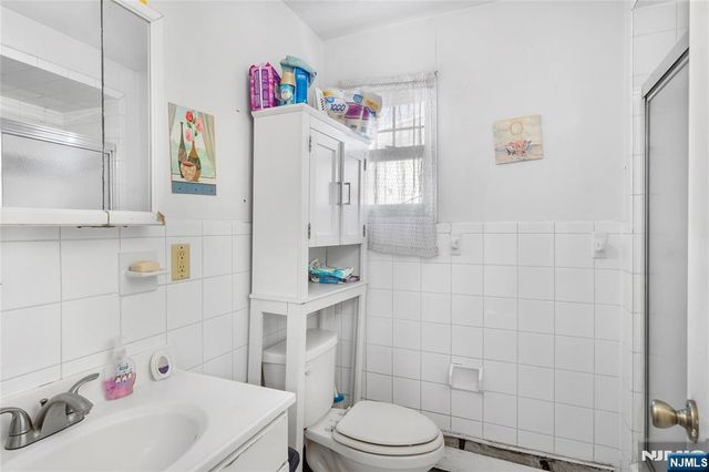 44-46 Richards Street, Newark, NJ 07105