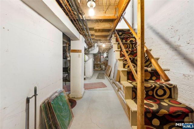 44-46 Richards Street, Newark, NJ 07105