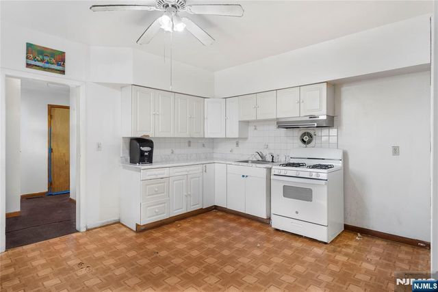 44-46 Richards Street, Newark, NJ 07105