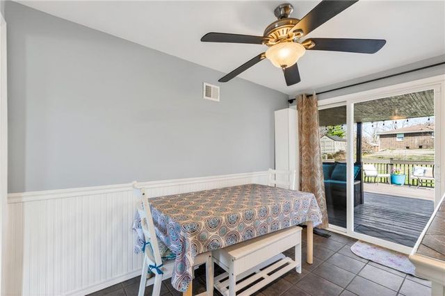 5904 NE 45th Street, Kansas City, MO 64117