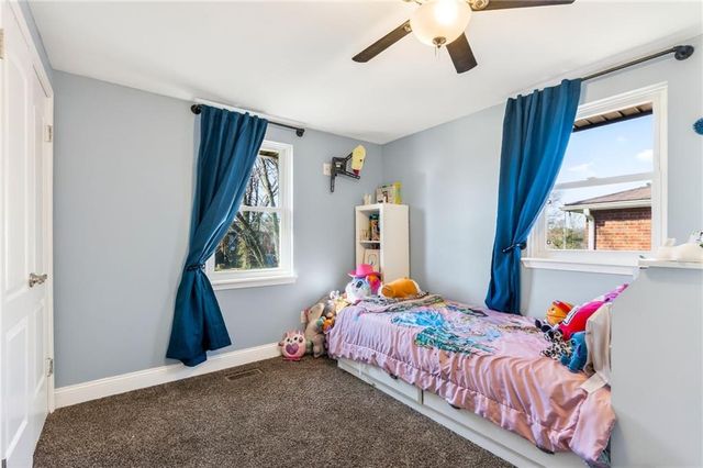 5904 NE 45th Street, Kansas City, MO 64117