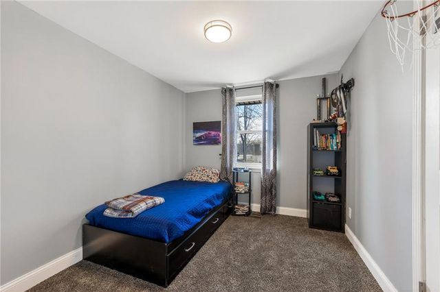 5904 NE 45th Street, Kansas City, MO 64117