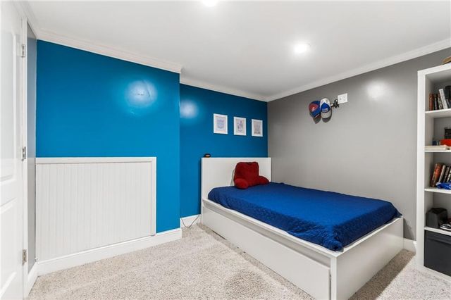 5904 NE 45th Street, Kansas City, MO 64117