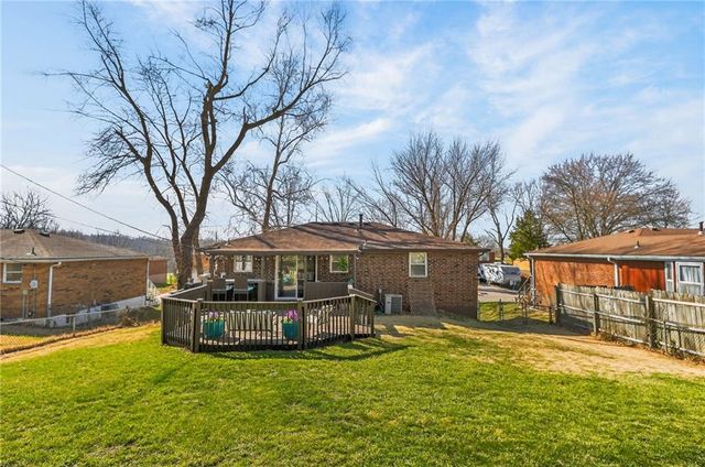 5904 NE 45th Street, Kansas City, MO 64117