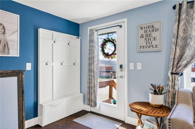 5904 NE 45th Street, Kansas City, MO 64117