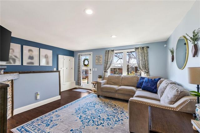 5904 NE 45th Street, Kansas City, MO 64117