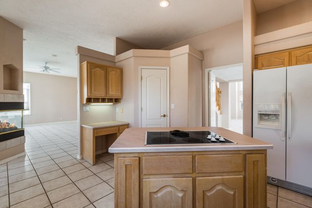 3561 White Horse Drive SE, Rio Rancho, NM 87124