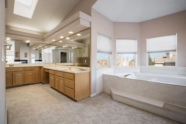 3561 White Horse Drive SE, Rio Rancho, NM 87124