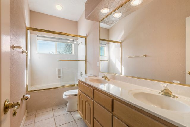 3561 White Horse Drive SE, Rio Rancho, NM 87124