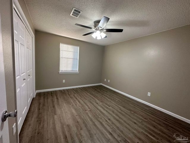 8011 Kipling St, Pensacola, FL 32514