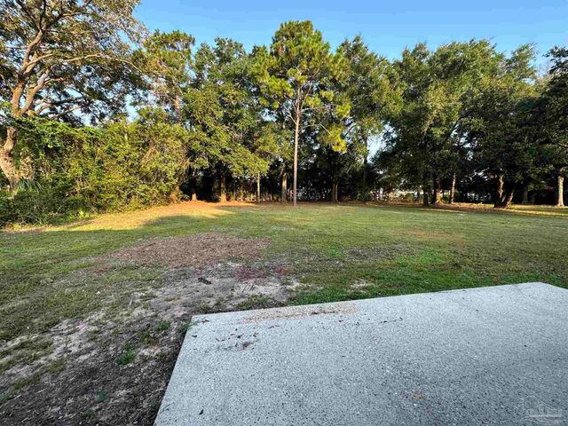 8011 Kipling St, Pensacola, FL 32514