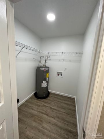 8011 Kipling St, Pensacola, FL 32514