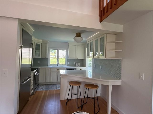 157 Briarwood Avenue, Middletown, RI 02842