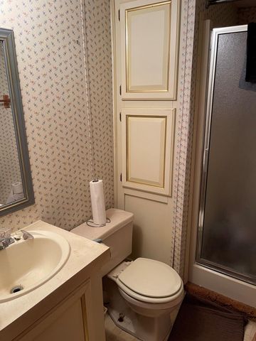 1725 Cook Road, Taneyville, MO 65759