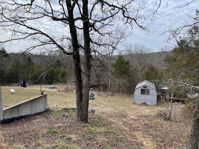 1725 Cook Road, Taneyville, MO 65759