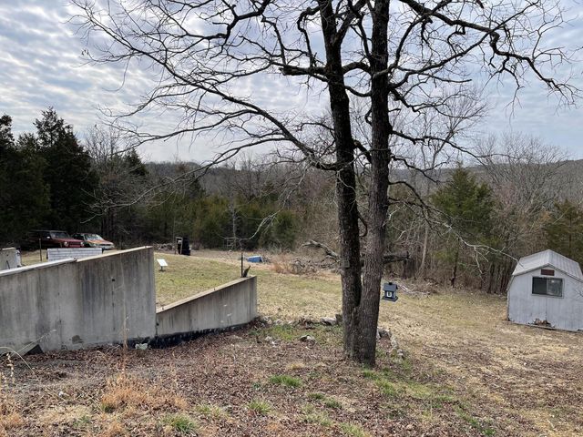 1725 Cook Road, Taneyville, MO 65759