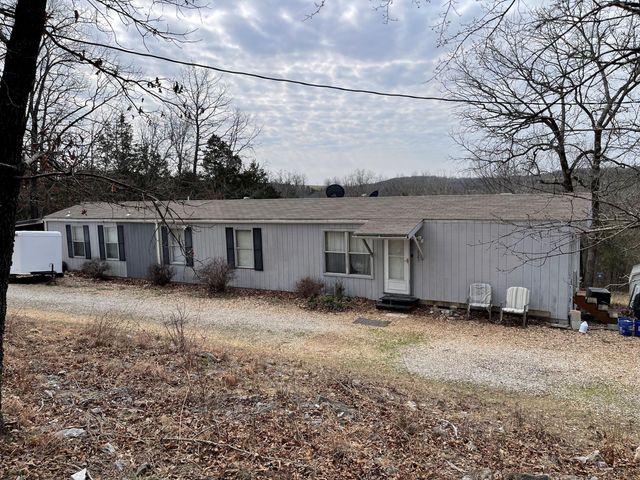 1725 Cook Road, Taneyville, MO 65759