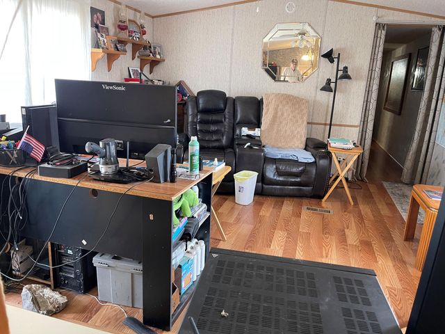 1725 Cook Road, Taneyville, MO 65759