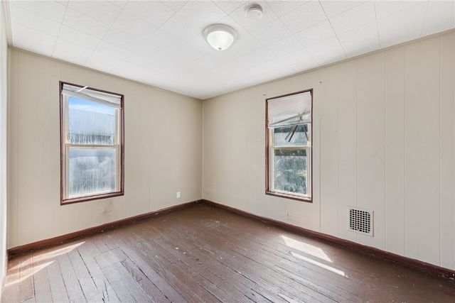 101 LINCOLN AVE, Charleroi Boro, PA 15022