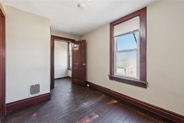 101 LINCOLN AVE, Charleroi Boro, PA 15022