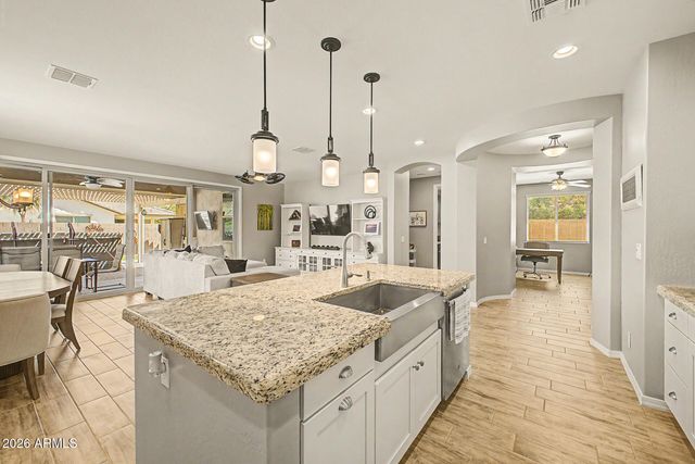 20660 E CANARY Way, Queen Creek, AZ 85142