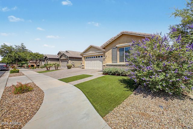 20660 E CANARY Way, Queen Creek, AZ 85142