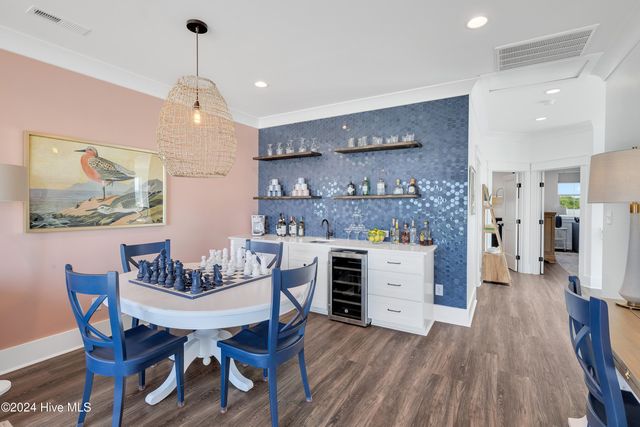 8703 Ocean View Drive East, Emerald Isle, NC 28594