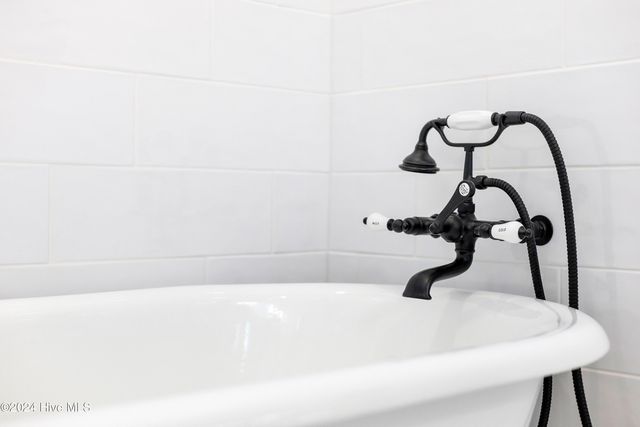 8703 Ocean View Drive East, Emerald Isle, NC 28594