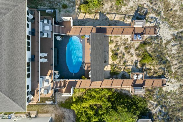 8703 Ocean View Drive East, Emerald Isle, NC 28594