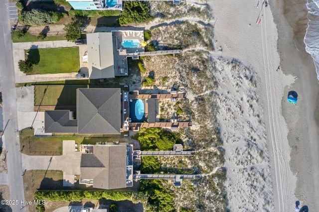 8703 Ocean View Drive East, Emerald Isle, NC 28594