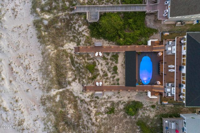 8703 Ocean View Drive East, Emerald Isle, NC 28594