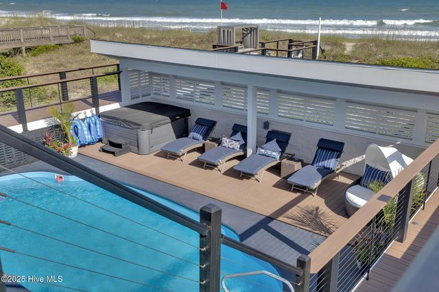 8703 Ocean View Drive East, Emerald Isle, NC 28594