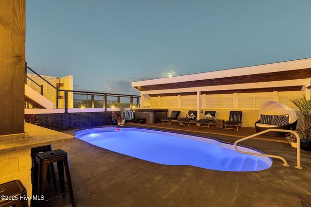 8703 Ocean View Drive East, Emerald Isle, NC 28594