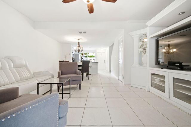 2683 NE 15th Street, Pompano Beach, FL 33062