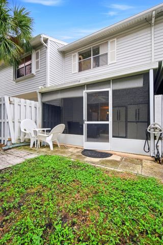 2683 NE 15th Street, Pompano Beach, FL 33062