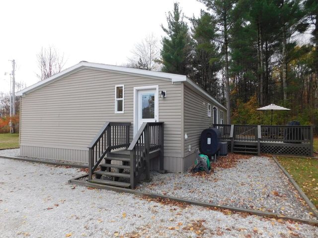 908 Deer Yard Drive, Highgate, VT 05459