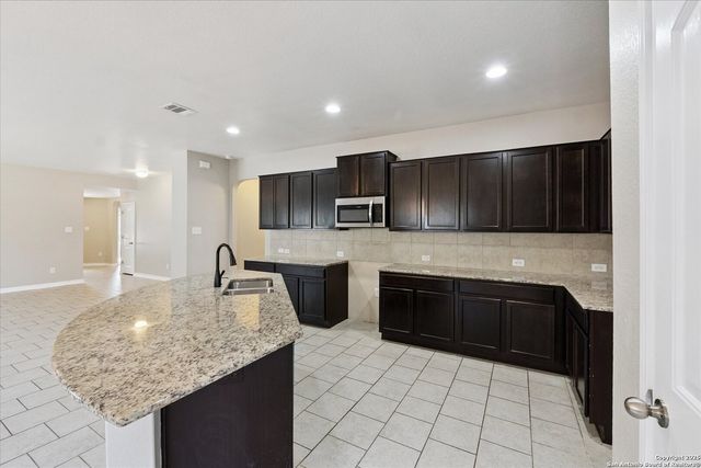 8737 Ironwood, San Antonio, TX 78254