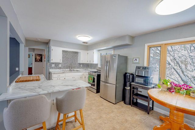 8855 W Forest Home AVENUE, Greendale, WI 53129