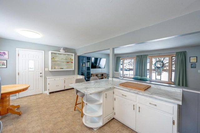 8855 W Forest Home AVENUE, Greendale, WI 53129