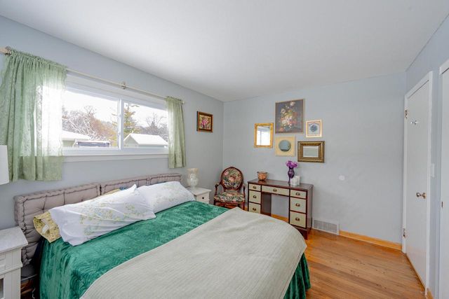 8855 W Forest Home AVENUE, Greendale, WI 53129