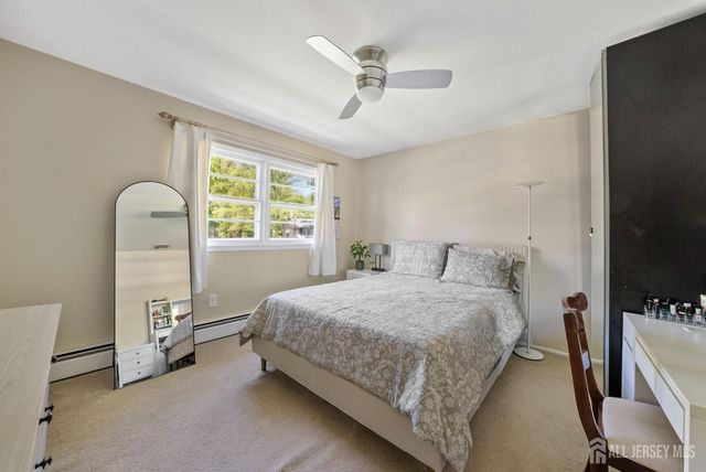 34 Ventnor Drive, Edison, NJ 08820