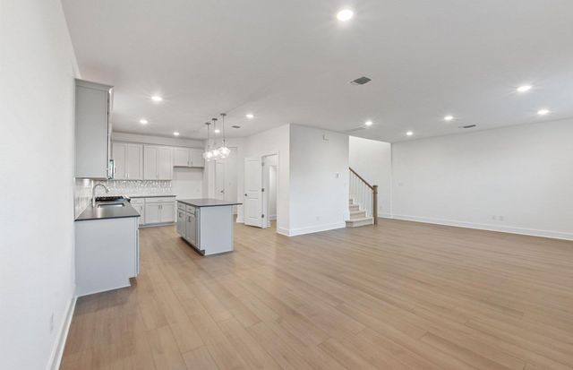 425 Bristlecone BND, Liberty Hill, TX 78642