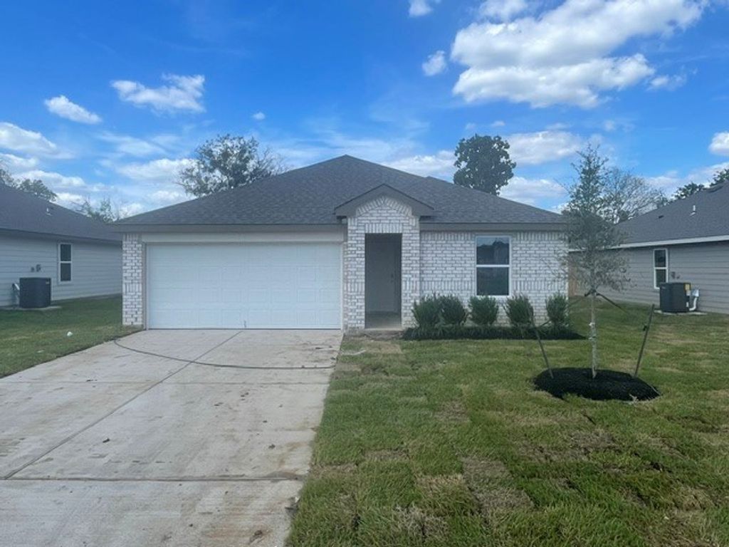 212 Paco Loop, Caldwell, TX 77836 — exterior