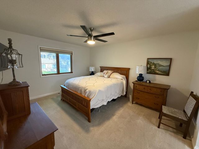 12637 Sherwood Place, Minnetonka, MN 55305