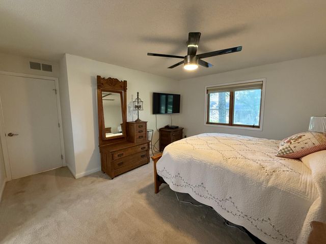 12637 Sherwood Place, Minnetonka, MN 55305