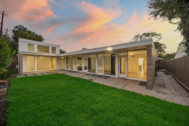 2003 Briarmead Drive, Houston, TX 77057