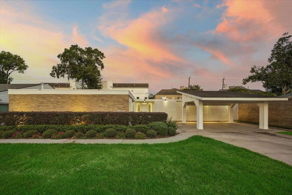 2003 Briarmead Drive, Houston, TX 77057