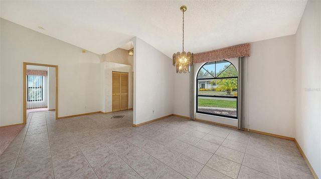 5594 WILDE OAK WAY, Sarasota, FL 34232