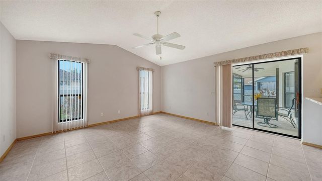 5594 WILDE OAK WAY, Sarasota, FL 34232