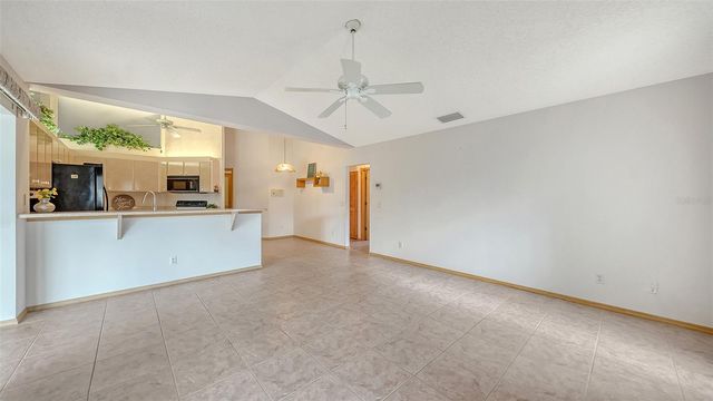 5594 WILDE OAK WAY, Sarasota, FL 34232